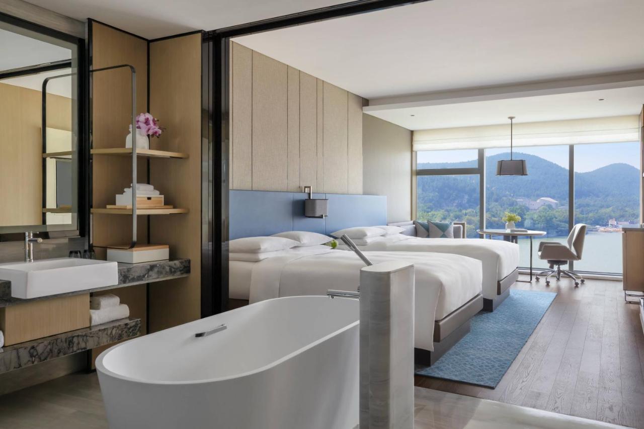 Xuzhou Marriott Hotel Lakeview מראה חיצוני תמונה