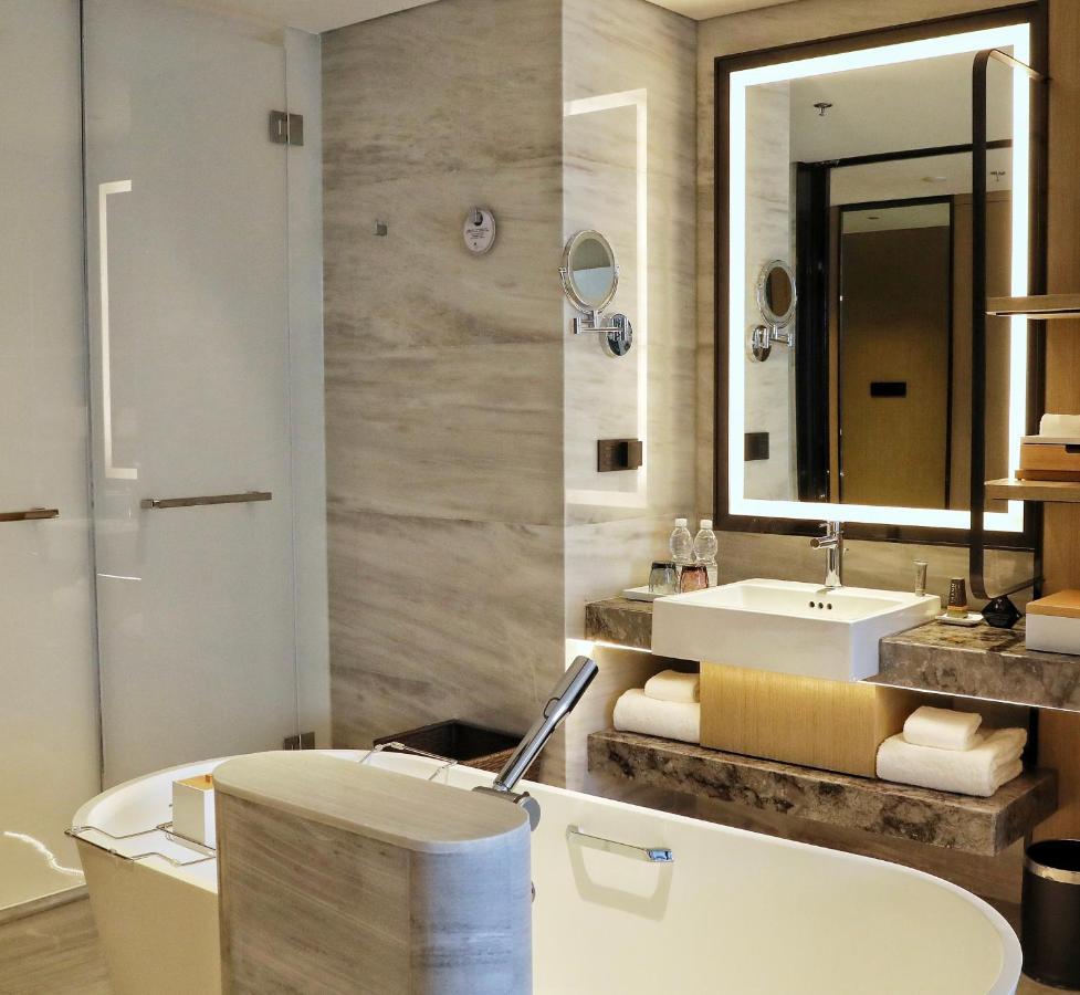 Xuzhou Marriott Hotel Lakeview מראה חיצוני תמונה
